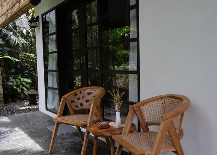 Bed & Breakfast Damewa House